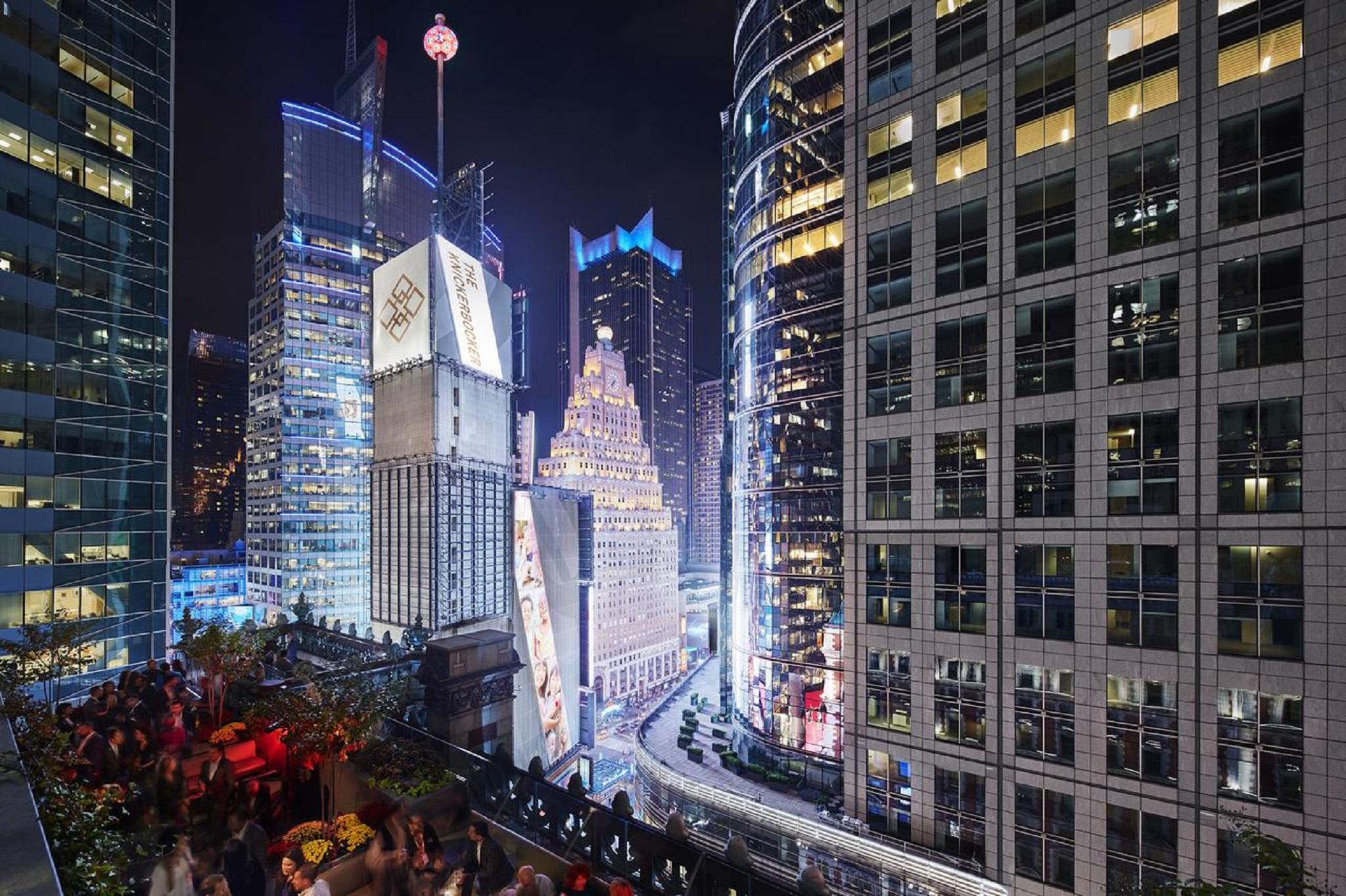 The Knickerbocker Hotel New York Ngoại thất bức ảnh The New York Marriott Marquis